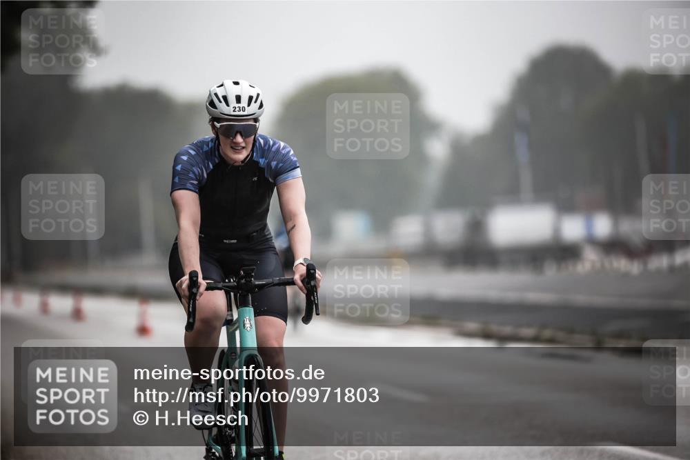 16.08.2026 - KN Förde Triathlon 2026 H.Heesch http://msf.ph/oto/9971803 16.08.2026 10:02:10 Radfahren 167, 179, 180 meine-sportfotos.de