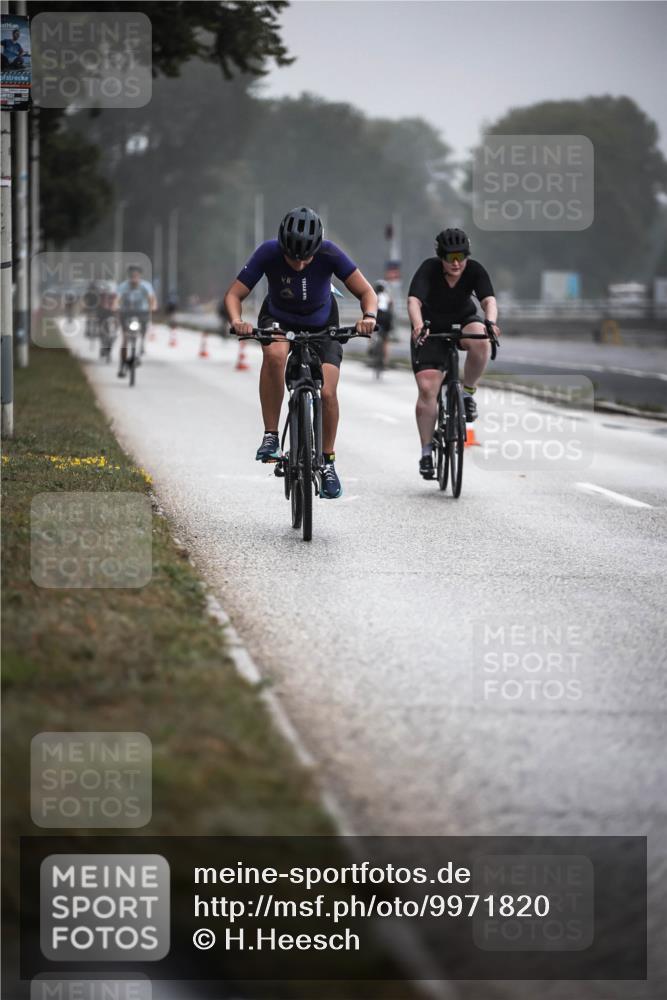 16.08.2026 - KN Förde Triathlon 2026 H.Heesch http://msf.ph/oto/9971820 16.08.2026 10:02:26 Radfahren 139, 188, 263 meine-sportfotos.de