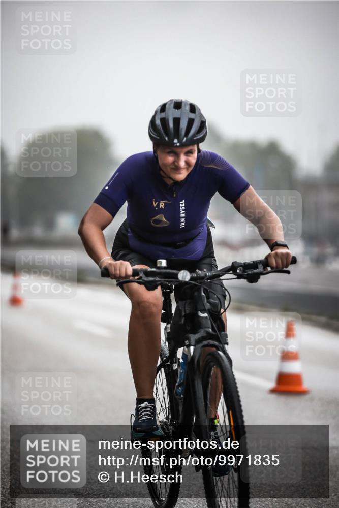 16.08.2026 - KN Förde Triathlon 2026 H.Heesch http://msf.ph/oto/9971835 16.08.2026 10:02:28 Radfahren 188, 236, 263 meine-sportfotos.de