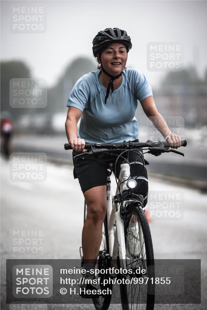 16.08.2026 - KN Förde Triathlon 2026 H.Heesch http://msf.ph/oto/9971855 16.08.2026 10:02:33 Radfahren 126, 236 meine-sportfotos.de
