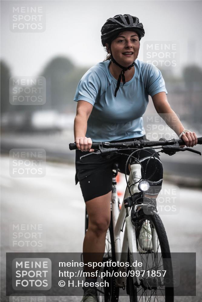 16.08.2026 - KN Förde Triathlon 2026 H.Heesch http://msf.ph/oto/9971857 16.08.2026 10:02:33 Radfahren 126, 236 meine-sportfotos.de