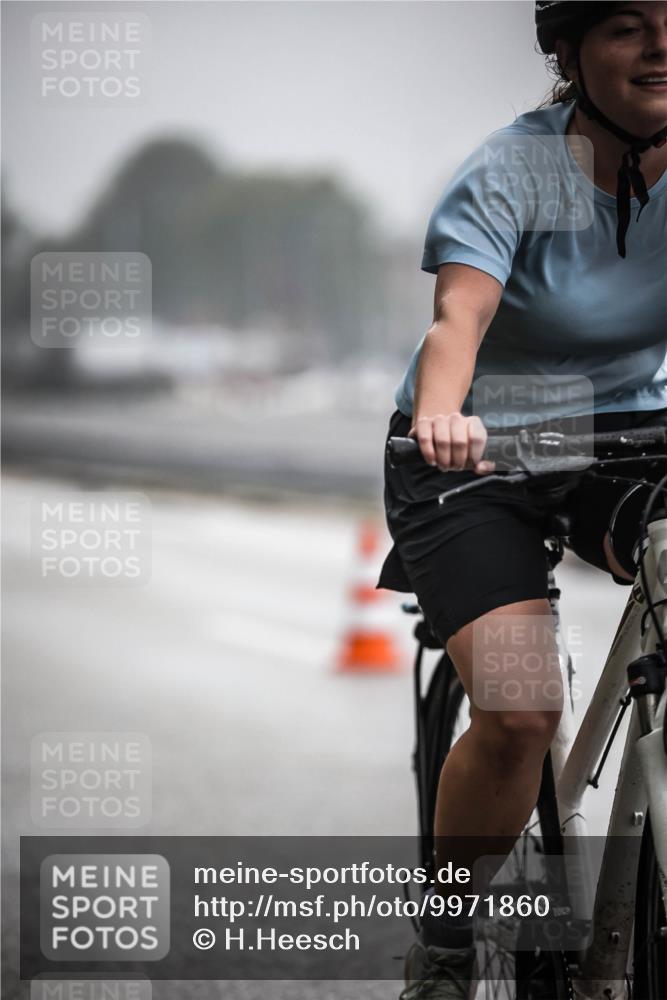 16.08.2026 - KN Förde Triathlon 2026 H.Heesch http://msf.ph/oto/9971860 16.08.2026 10:02:33 Radfahren 126, 236 meine-sportfotos.de
