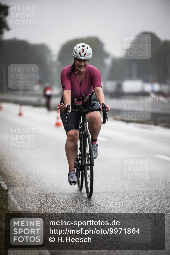 16.08.2026 - KN Förde Triathlon 2026 H.Heesch http://msf.ph/oto/9971864 16.08.2026 10:02:35 Radfahren 126, 236 meine-sportfotos.de