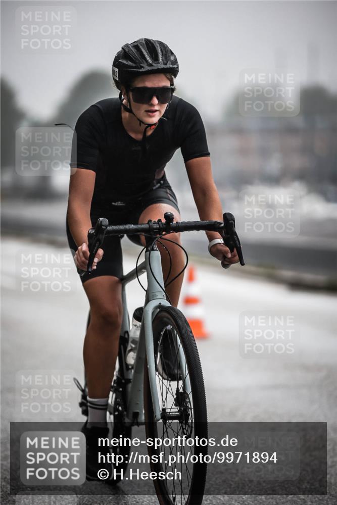 16.08.2026 - KN Förde Triathlon 2026 H.Heesch http://msf.ph/oto/9971894 16.08.2026 10:02:39 Radfahren 126 meine-sportfotos.de