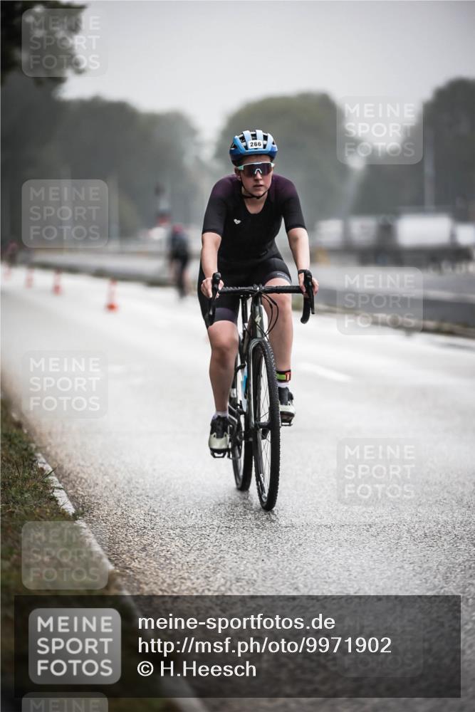 16.08.2026 - KN Förde Triathlon 2026 H.Heesch http://msf.ph/oto/9971902 16.08.2026 10:02:49 Radfahren 181, 233, 234, 253, 266 meine-sportfotos.de