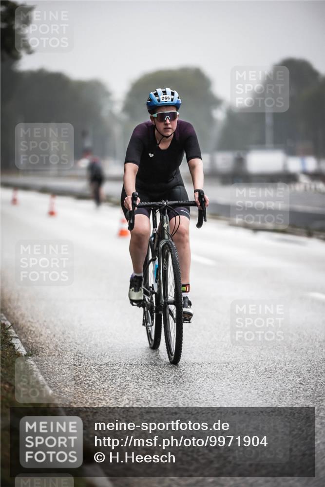 16.08.2026 - KN Förde Triathlon 2026 H.Heesch http://msf.ph/oto/9971904 16.08.2026 10:02:49 Radfahren 181, 233, 234, 253, 266 meine-sportfotos.de