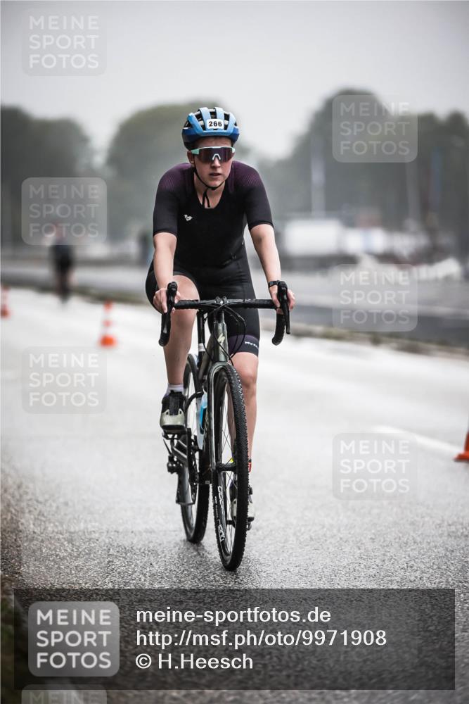 16.08.2026 - KN Förde Triathlon 2026 H.Heesch http://msf.ph/oto/9971908 16.08.2026 10:02:49 Radfahren 181, 233, 234, 253, 266 meine-sportfotos.de