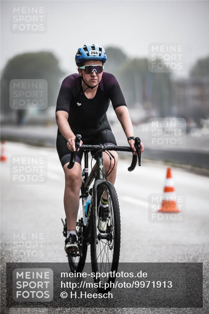 16.08.2026 - KN Förde Triathlon 2026 H.Heesch http://msf.ph/oto/9971913 16.08.2026 10:02:49 Radfahren 181, 233, 234, 253, 266 meine-sportfotos.de