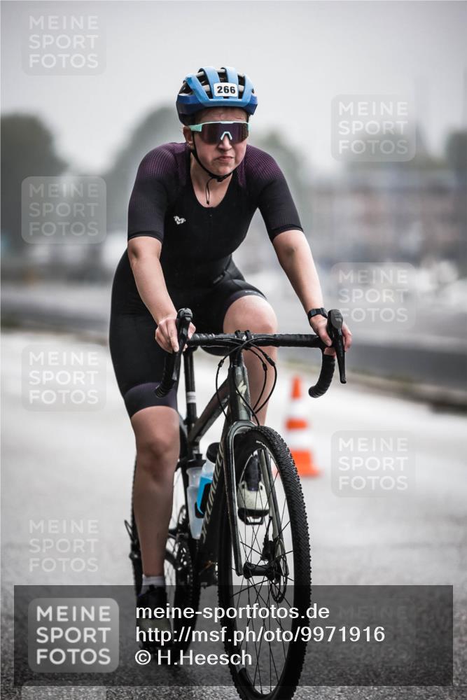 16.08.2026 - KN Förde Triathlon 2026 H.Heesch http://msf.ph/oto/9971916 16.08.2026 10:02:49 Radfahren 181, 233, 234, 253, 266 meine-sportfotos.de