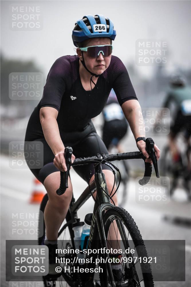 16.08.2026 - KN Förde Triathlon 2026 H.Heesch http://msf.ph/oto/9971921 16.08.2026 10:02:49 Radfahren 181, 233, 234, 253, 266 meine-sportfotos.de