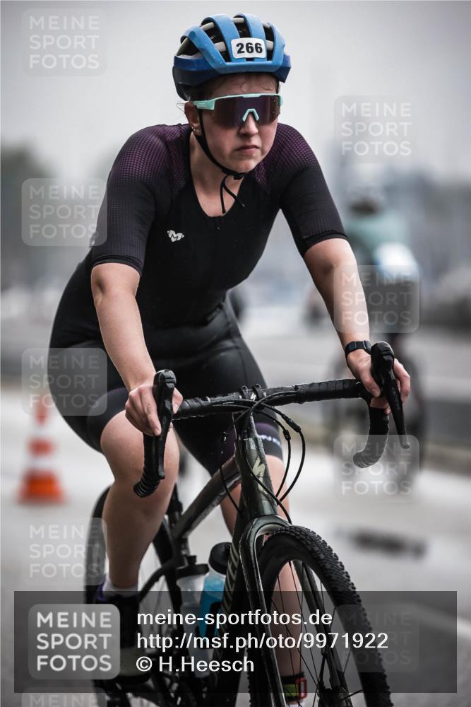 16.08.2026 - KN Förde Triathlon 2026 H.Heesch http://msf.ph/oto/9971922 16.08.2026 10:02:50 Radfahren 181, 233, 234, 253, 266 meine-sportfotos.de