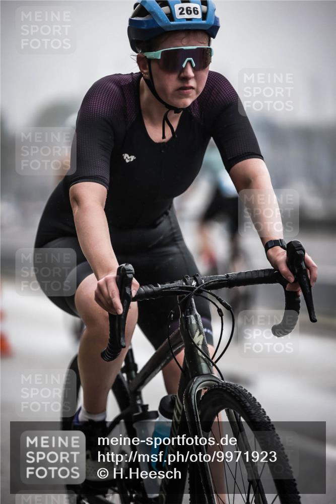 16.08.2026 - KN Förde Triathlon 2026 H.Heesch http://msf.ph/oto/9971923 16.08.2026 10:02:50 Radfahren 181, 233, 234, 253, 266 meine-sportfotos.de