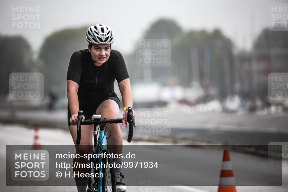 16.08.2026 - KN Förde Triathlon 2026 H.Heesch http://msf.ph/oto/9971934 16.08.2026 10:03:10 Radfahren 152, 193, 232 meine-sportfotos.de