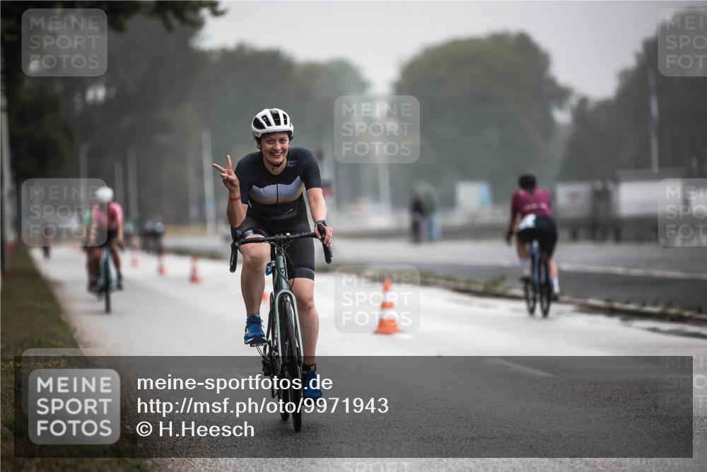 16.08.2026 - KN Förde Triathlon 2026 H.Heesch http://msf.ph/oto/9971943 16.08.2026 10:03:13 Radfahren 152, 193, 232 meine-sportfotos.de