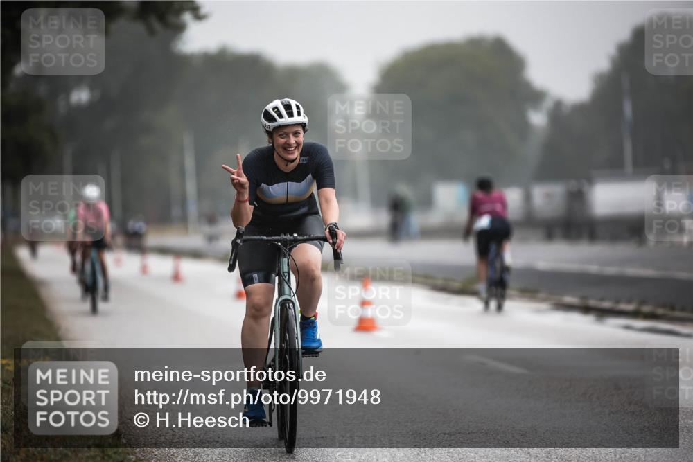 16.08.2026 - KN Förde Triathlon 2026 H.Heesch http://msf.ph/oto/9971948 16.08.2026 10:03:14 Radfahren 152, 193, 232 meine-sportfotos.de