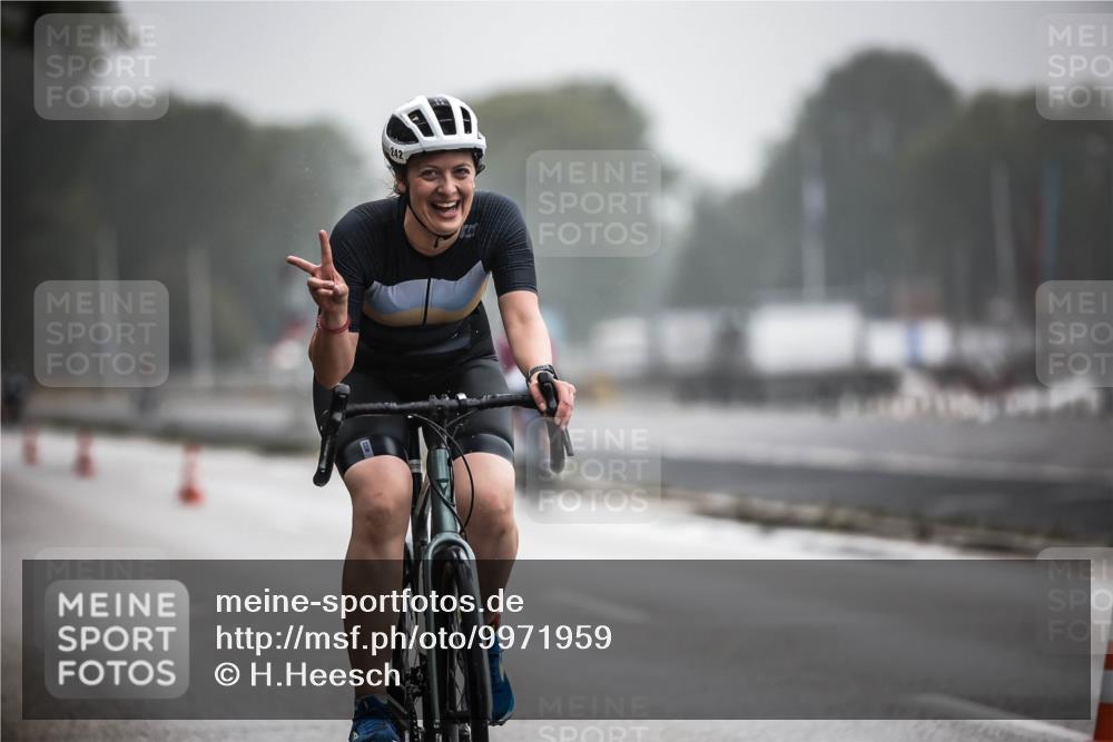 16.08.2026 - KN Förde Triathlon 2026 H.Heesch http://msf.ph/oto/9971959 16.08.2026 10:03:14 Radfahren 152, 193, 232 meine-sportfotos.de