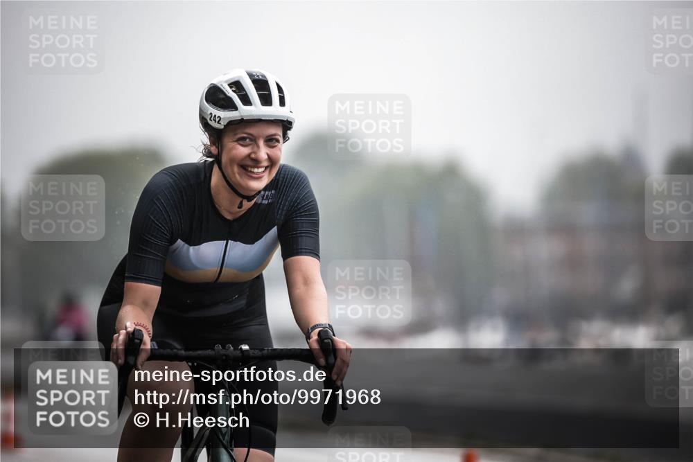 16.08.2026 - KN Förde Triathlon 2026 H.Heesch http://msf.ph/oto/9971968 16.08.2026 10:03:15 Radfahren 152, 193, 232, 244 meine-sportfotos.de