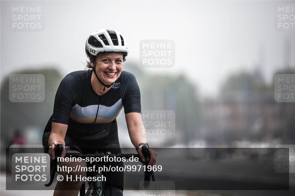 16.08.2026 - KN Förde Triathlon 2026 H.Heesch http://msf.ph/oto/9971969 16.08.2026 10:03:15 Radfahren 152, 193, 232, 244 meine-sportfotos.de