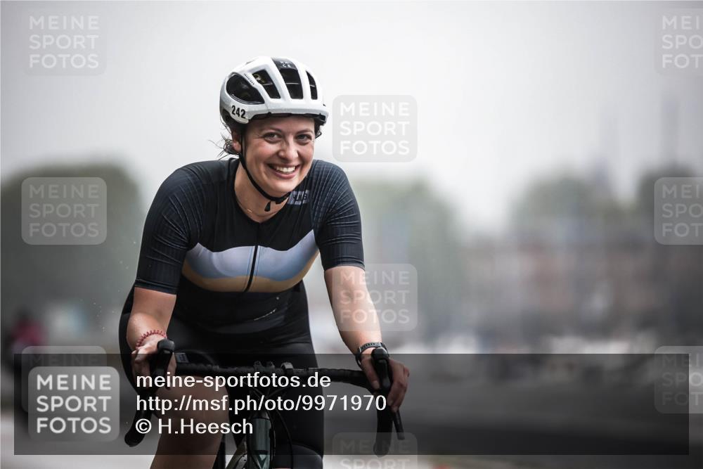 16.08.2026 - KN Förde Triathlon 2026 H.Heesch http://msf.ph/oto/9971970 16.08.2026 10:03:15 Radfahren 152, 193, 232, 244 meine-sportfotos.de
