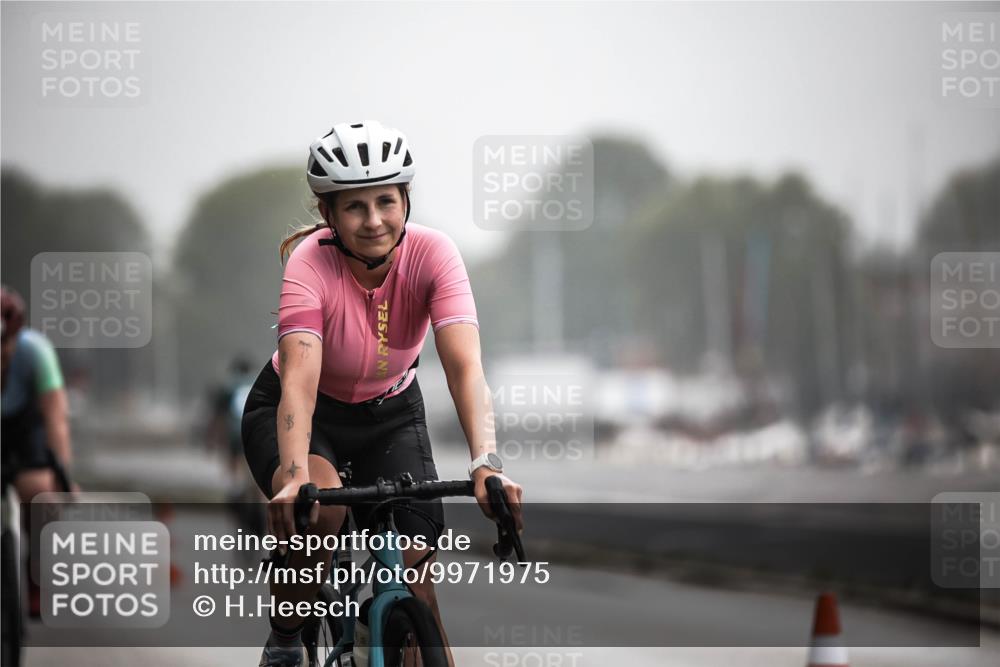 16.08.2026 - KN Förde Triathlon 2026 H.Heesch http://msf.ph/oto/9971975 16.08.2026 10:03:19 Radfahren 241, 244 meine-sportfotos.de