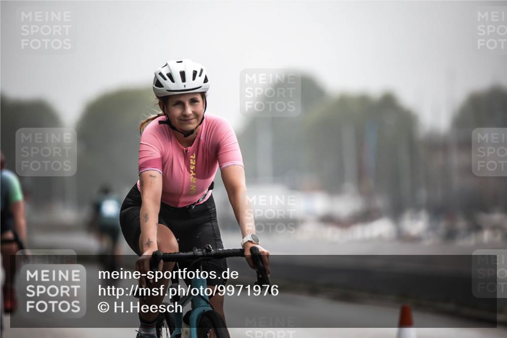 16.08.2026 - KN Förde Triathlon 2026 H.Heesch http://msf.ph/oto/9971976 16.08.2026 10:03:19 Radfahren 241, 244 meine-sportfotos.de