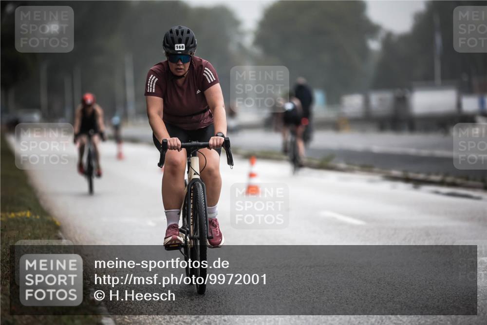 16.08.2026 - KN Förde Triathlon 2026 H.Heesch http://msf.ph/oto/9972001 16.08.2026 10:03:33 Radfahren  meine-sportfotos.de