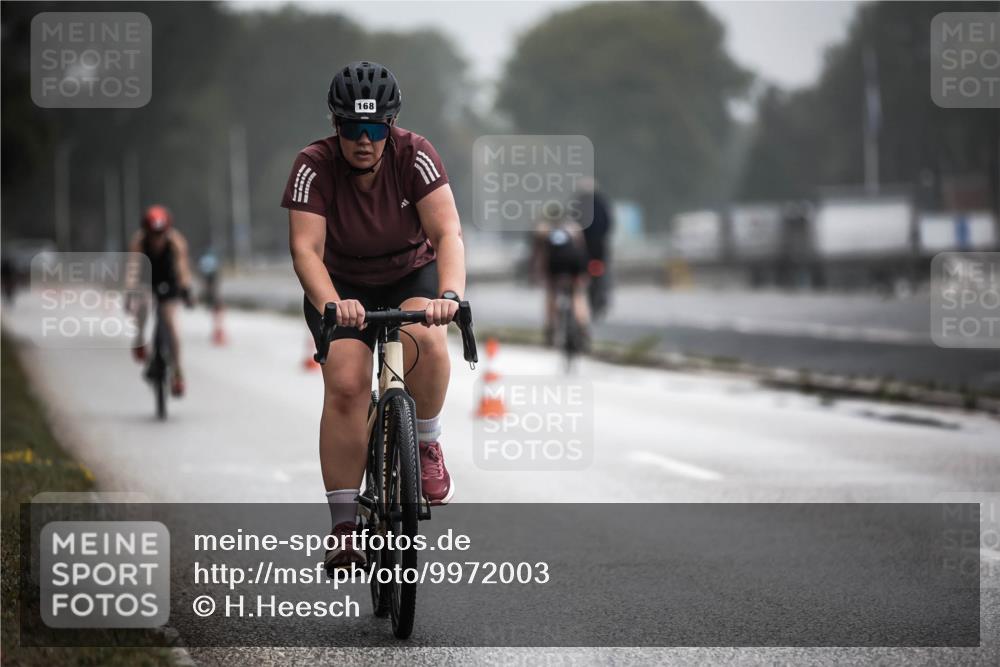 16.08.2026 - KN Förde Triathlon 2026 H.Heesch http://msf.ph/oto/9972003 16.08.2026 10:03:33 Radfahren  meine-sportfotos.de