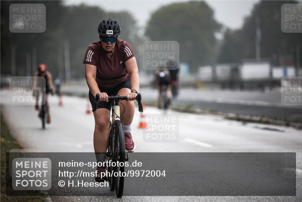 16.08.2026 - KN Förde Triathlon 2026 H.Heesch http://msf.ph/oto/9972004 16.08.2026 10:03:33 Radfahren  meine-sportfotos.de
