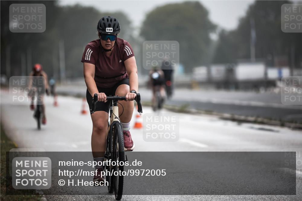 16.08.2026 - KN Förde Triathlon 2026 H.Heesch http://msf.ph/oto/9972005 16.08.2026 10:03:33 Radfahren  meine-sportfotos.de
