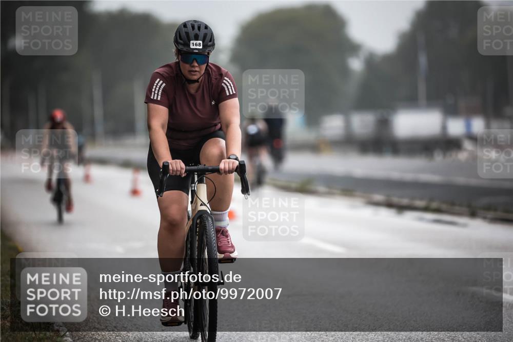 16.08.2026 - KN Förde Triathlon 2026 H.Heesch http://msf.ph/oto/9972007 16.08.2026 10:03:33 Radfahren  meine-sportfotos.de