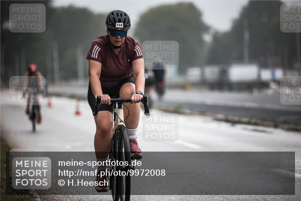 16.08.2026 - KN Förde Triathlon 2026 H.Heesch http://msf.ph/oto/9972008 16.08.2026 10:03:33 Radfahren  meine-sportfotos.de