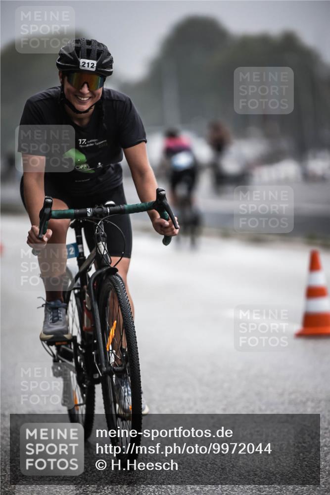16.08.2026 - KN Förde Triathlon 2026 H.Heesch http://msf.ph/oto/9972044 16.08.2026 10:03:51 Radfahren 235 meine-sportfotos.de