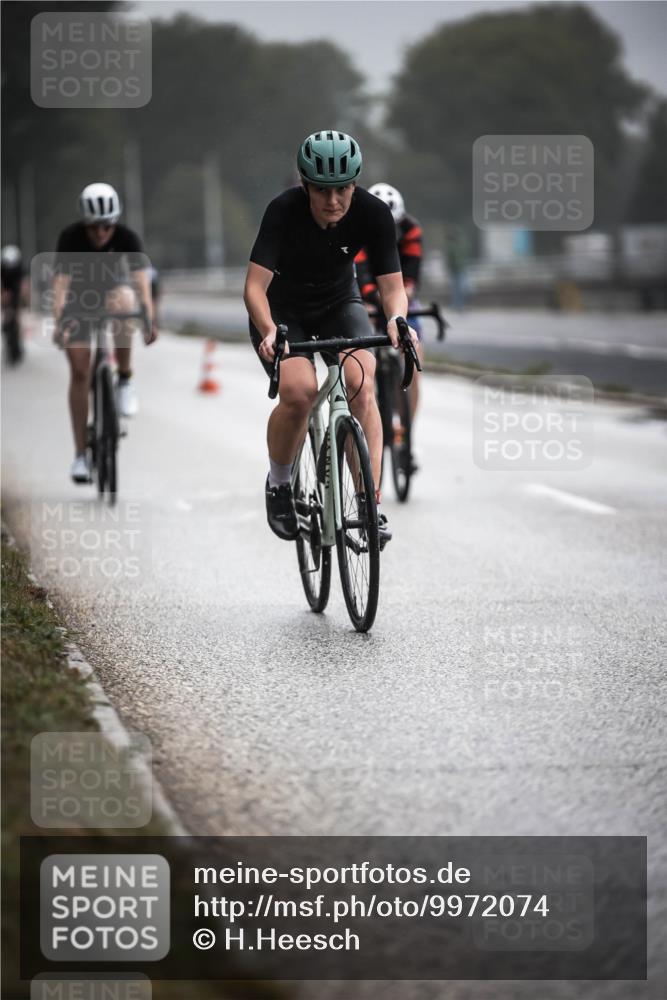 16.08.2026 - KN Förde Triathlon 2026 H.Heesch http://msf.ph/oto/9972074 16.08.2026 10:04:04 Radfahren 226, 240 meine-sportfotos.de