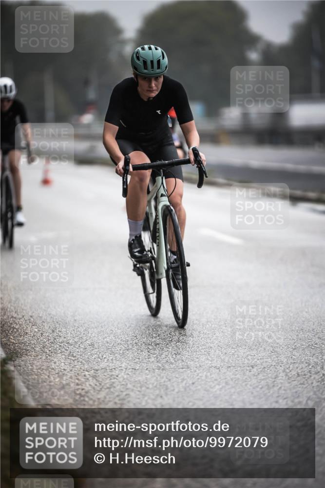 16.08.2026 - KN Förde Triathlon 2026 H.Heesch http://msf.ph/oto/9972079 16.08.2026 10:04:04 Radfahren 226, 240 meine-sportfotos.de