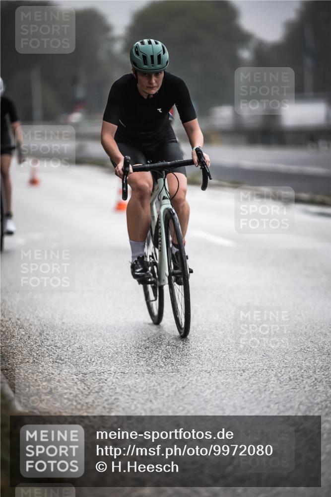 16.08.2026 - KN Förde Triathlon 2026 H.Heesch http://msf.ph/oto/9972080 16.08.2026 10:04:04 Radfahren 226, 240 meine-sportfotos.de