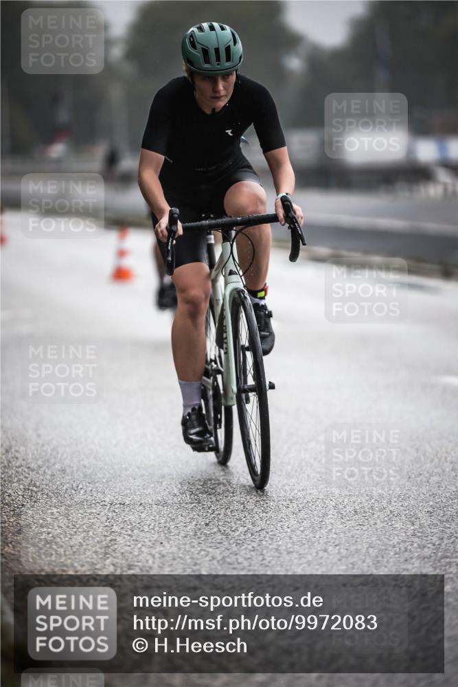 16.08.2026 - KN Förde Triathlon 2026 H.Heesch http://msf.ph/oto/9972083 16.08.2026 10:04:04 Radfahren 226, 240 meine-sportfotos.de