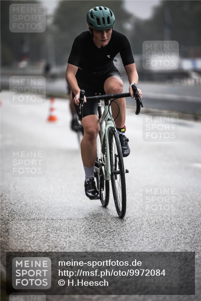 16.08.2026 - KN Förde Triathlon 2026 H.Heesch http://msf.ph/oto/9972084 16.08.2026 10:04:05 Radfahren 226, 240 meine-sportfotos.de