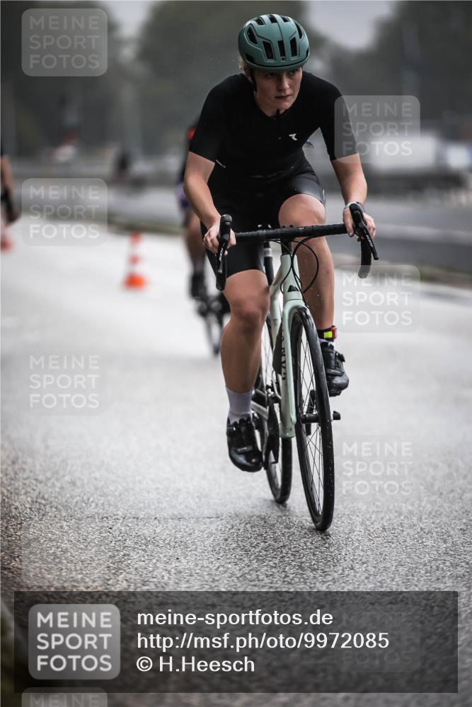 16.08.2026 - KN Förde Triathlon 2026 H.Heesch http://msf.ph/oto/9972085 16.08.2026 10:04:05 Radfahren 226, 240 meine-sportfotos.de