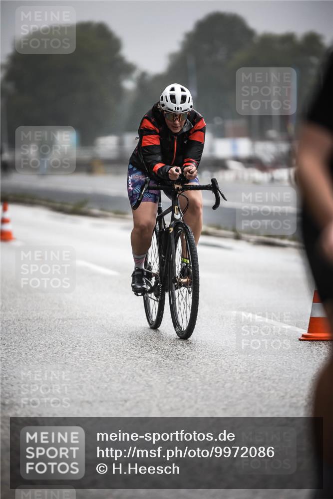 16.08.2026 - KN Förde Triathlon 2026 H.Heesch http://msf.ph/oto/9972086 16.08.2026 10:04:05 Radfahren 226, 240 meine-sportfotos.de