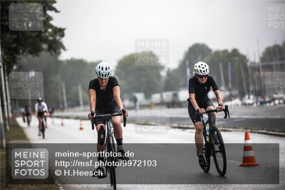 16.08.2026 - KN Förde Triathlon 2026 H.Heesch http://msf.ph/oto/9972103 16.08.2026 10:04:11 Radfahren 226, 227, 228 meine-sportfotos.de