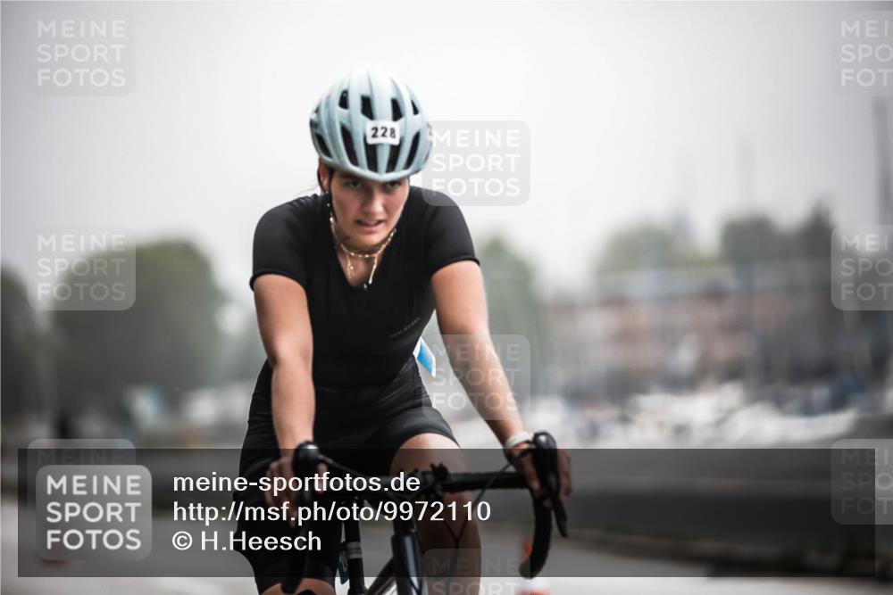 16.08.2026 - KN Förde Triathlon 2026 H.Heesch http://msf.ph/oto/9972110 16.08.2026 10:04:12 Radfahren 226, 227, 228 meine-sportfotos.de