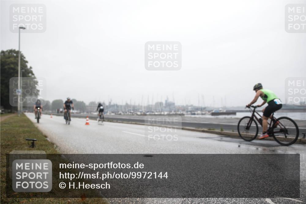 16.08.2026 - KN Förde Triathlon 2026 H.Heesch http://msf.ph/oto/9972144 16.08.2026 09:52:44 Radfahren 129, 242, 253 meine-sportfotos.de