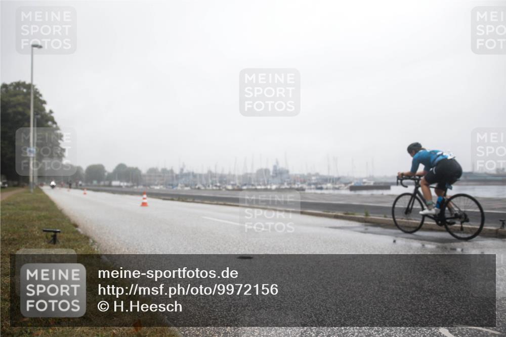 16.08.2026 - KN Förde Triathlon 2026 H.Heesch http://msf.ph/oto/9972156 16.08.2026 09:53:19 Radfahren 180, 229 meine-sportfotos.de