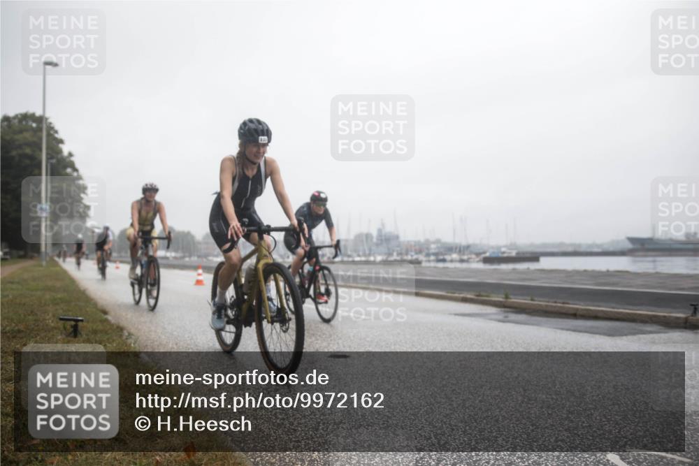 16.08.2026 - KN Förde Triathlon 2026 H.Heesch http://msf.ph/oto/9972162 16.08.2026 09:53:37 Radfahren 120, 126, 137, 141, 179, 211, 233, 234 meine-sportfotos.de