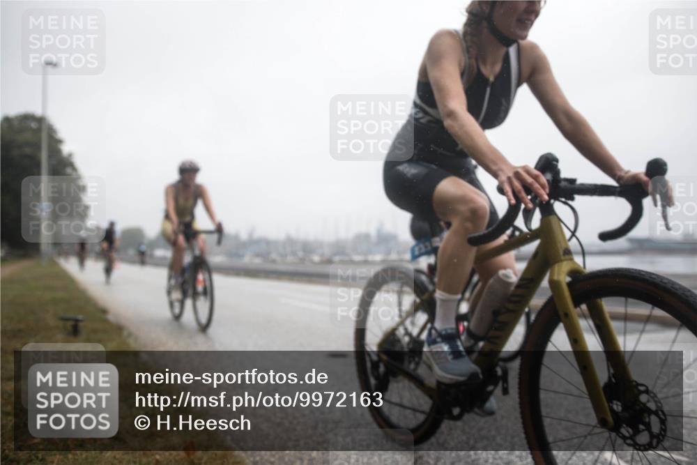 16.08.2026 - KN Förde Triathlon 2026 H.Heesch http://msf.ph/oto/9972163 16.08.2026 09:53:37 Radfahren 120, 126, 137, 141, 179, 211, 233, 234 meine-sportfotos.de