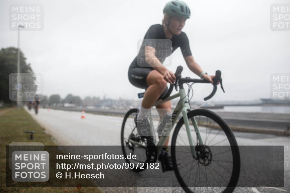 16.08.2026 - KN Förde Triathlon 2026 H.Heesch http://msf.ph/oto/9972182 16.08.2026 09:54:14 Radfahren 143, 177, 203, 206, 222, 245 meine-sportfotos.de