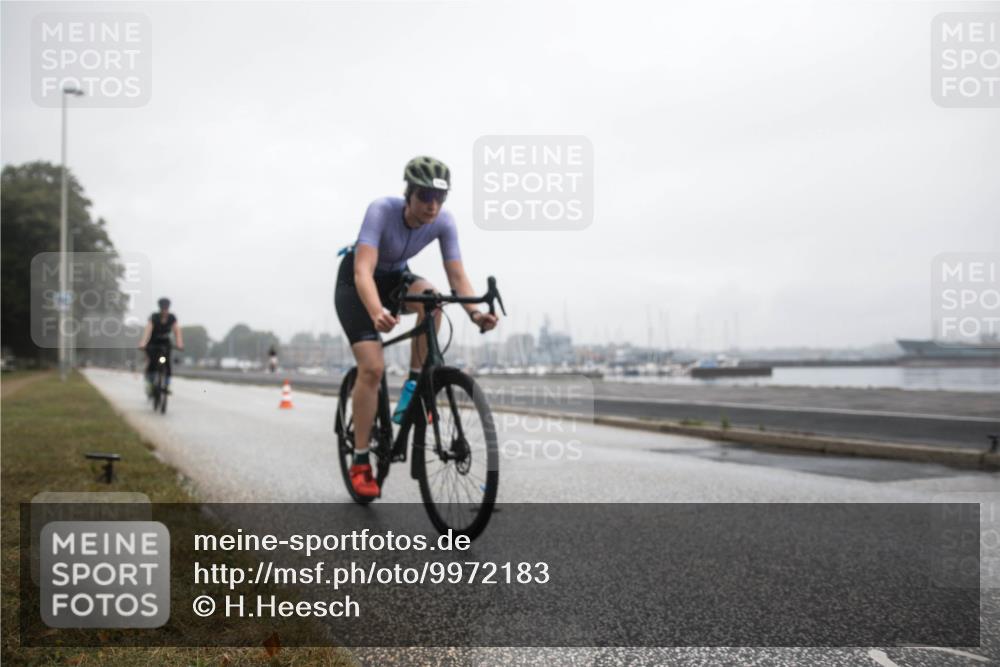 16.08.2026 - KN Förde Triathlon 2026 H.Heesch http://msf.ph/oto/9972183 16.08.2026 09:54:17 Radfahren 143, 177, 203, 206, 222 meine-sportfotos.de