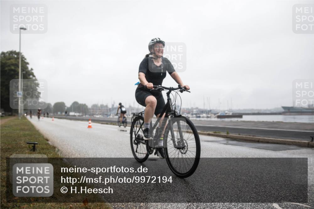 16.08.2026 - KN Förde Triathlon 2026 H.Heesch http://msf.ph/oto/9972194 16.08.2026 09:54:35 Radfahren 135, 232, 264 meine-sportfotos.de