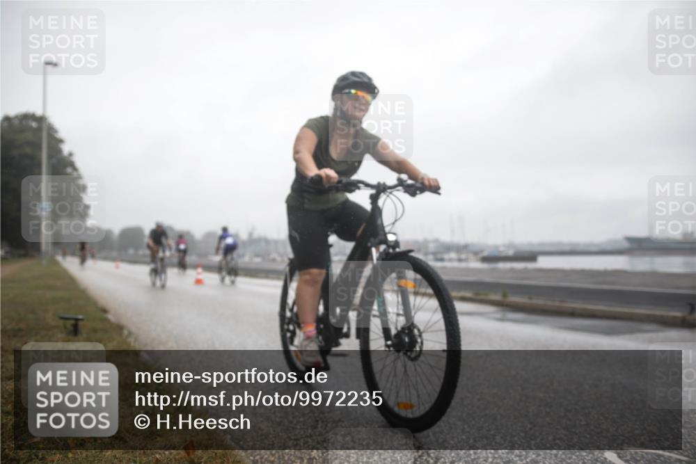 16.08.2026 - KN Förde Triathlon 2026 H.Heesch http://msf.ph/oto/9972235 16.08.2026 09:56:31 Radfahren 108, 137, 172 meine-sportfotos.de