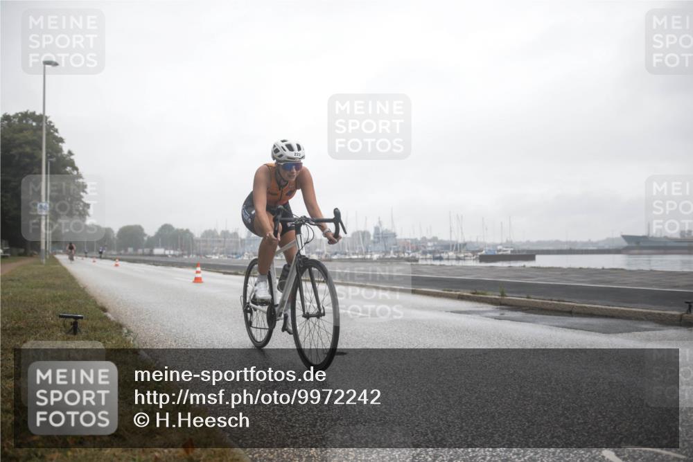 16.08.2026 - KN Förde Triathlon 2026 H.Heesch http://msf.ph/oto/9972242 16.08.2026 09:56:57 Radfahren 145, 213, 222 meine-sportfotos.de